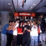 Grupo Deserdados na Manifestação Antiimperialista em 2001